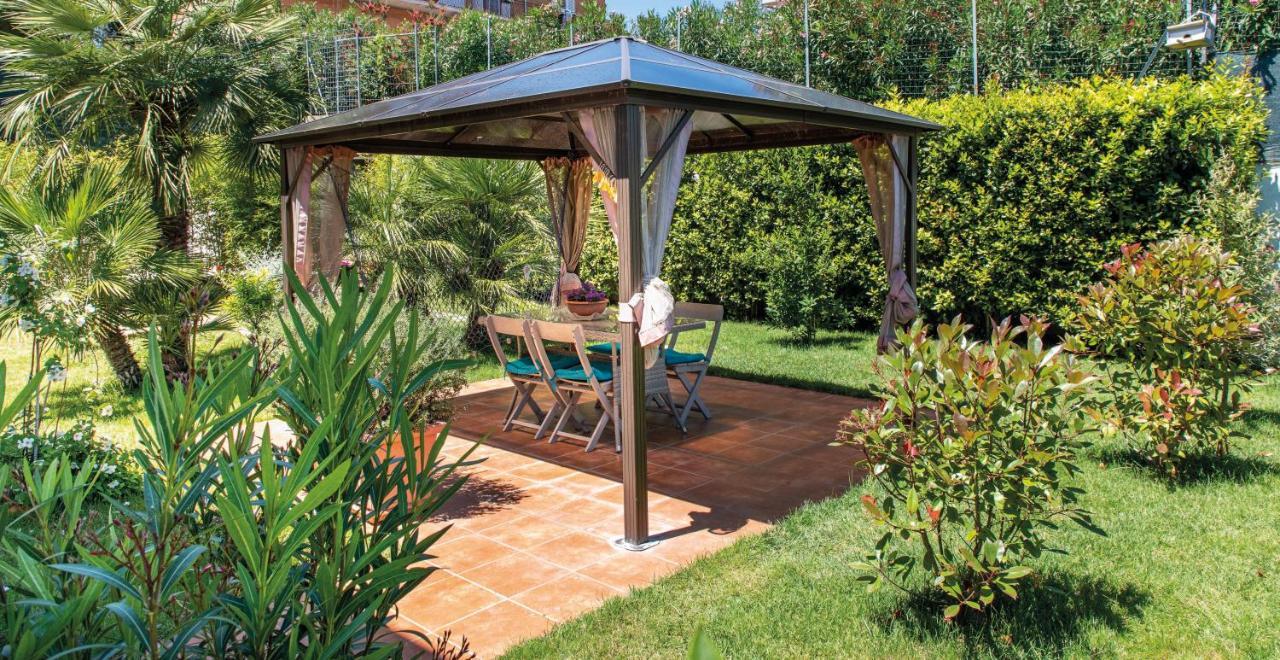 Bed and Breakfast Casa "La Conchiglia" Civitanova Marche Exterior foto